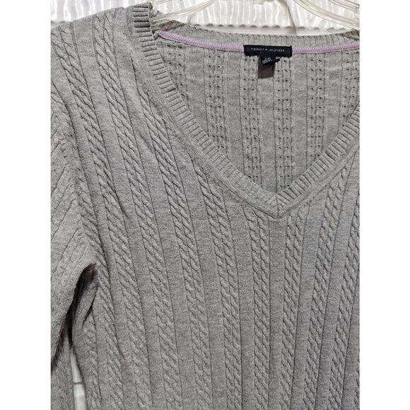 Tommy Hilfiger Women's Large Gray Cotton Classic Cable Knit V-Neck Sweater - Picture 4 of 5